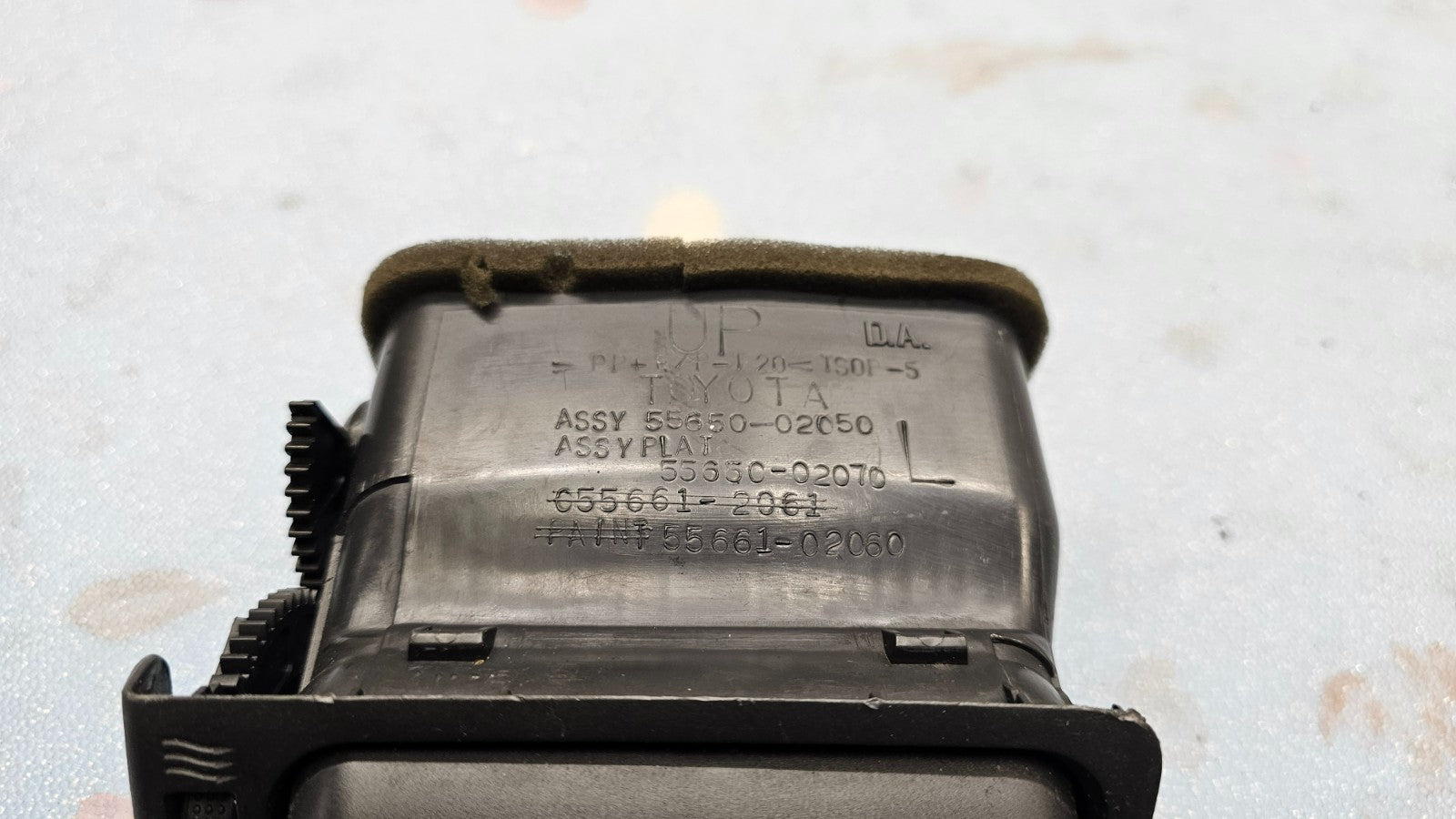 🔥03-08 Corolla Dash Center Left Driver Air Vent Heater Conditioning  OEM