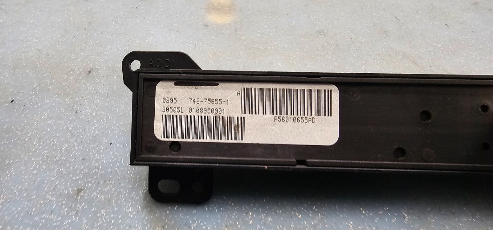 🔥04-07 Grand Cherokee Commander Traction Switch TCS OFF Panel Assembly Black
