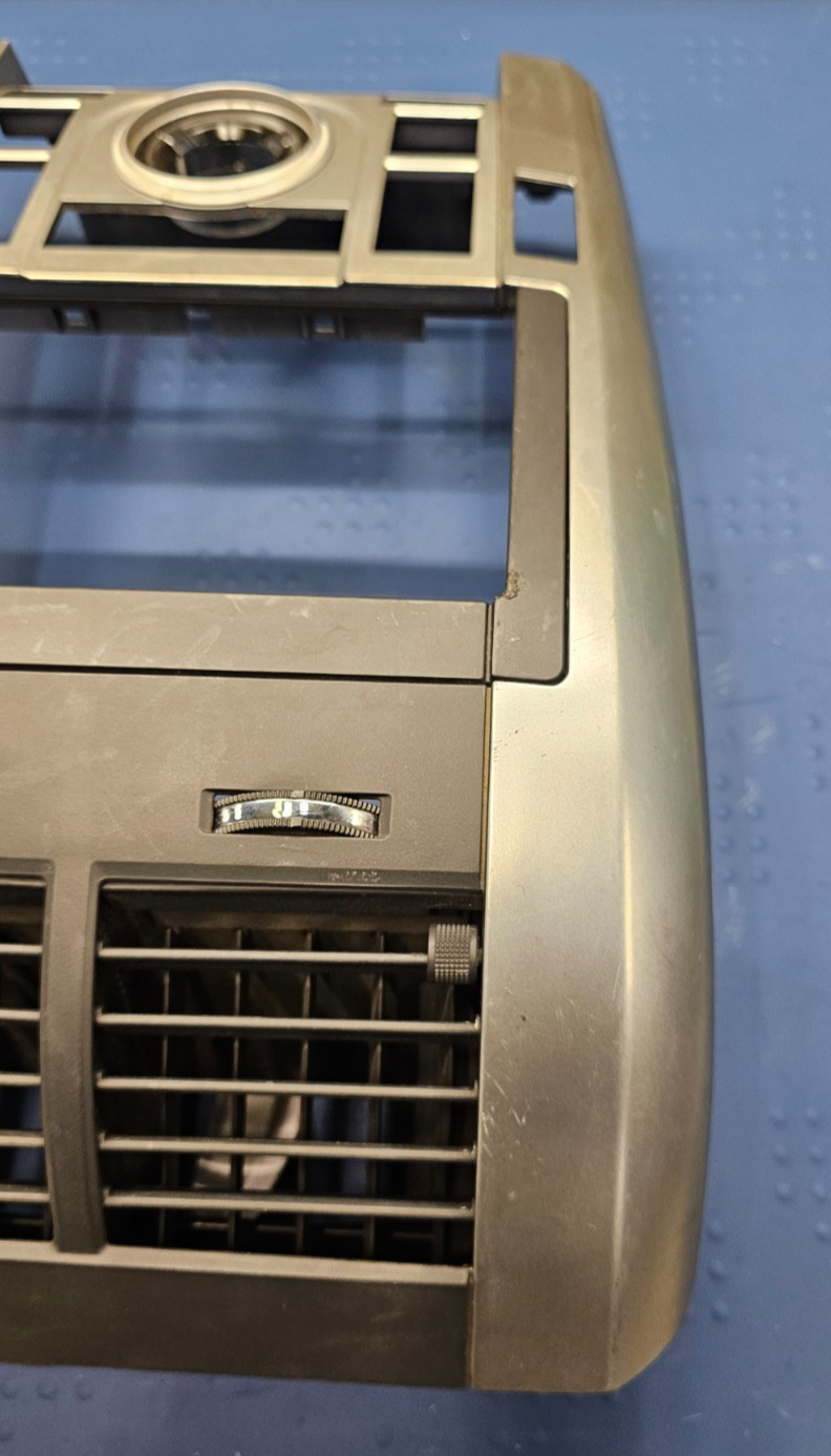 🔥05-10 SCION TC Dash AM FM Radio Stereo Display Climate Bezel Trim Panel SILVER