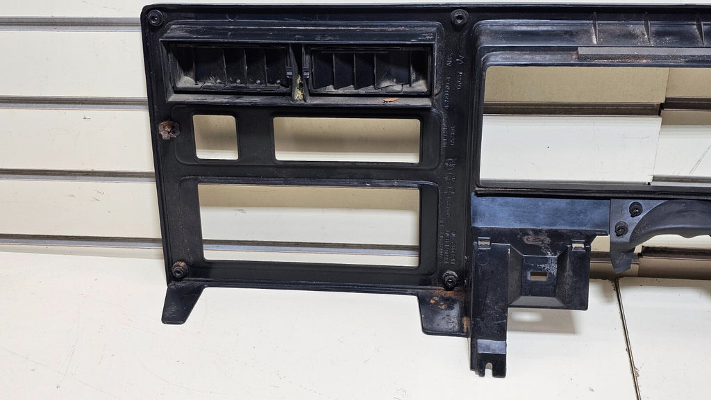 87-96 Dodge Dakota OEM INSTRUMENT CLUSTER DASH SPEEDOMETER TRIM BEZEL WOOD C29