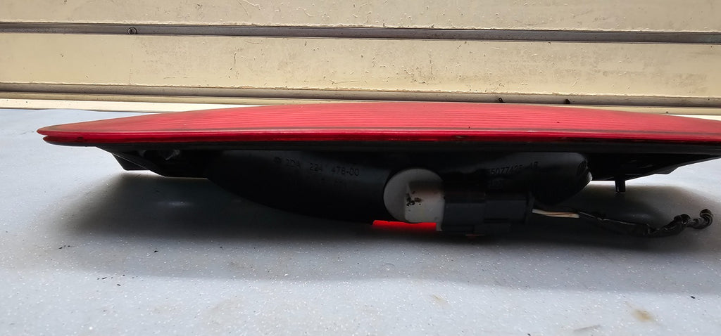 🔥2004-2009 Dodge Durango Third Brake Light High Mount Stop Lamp OEM