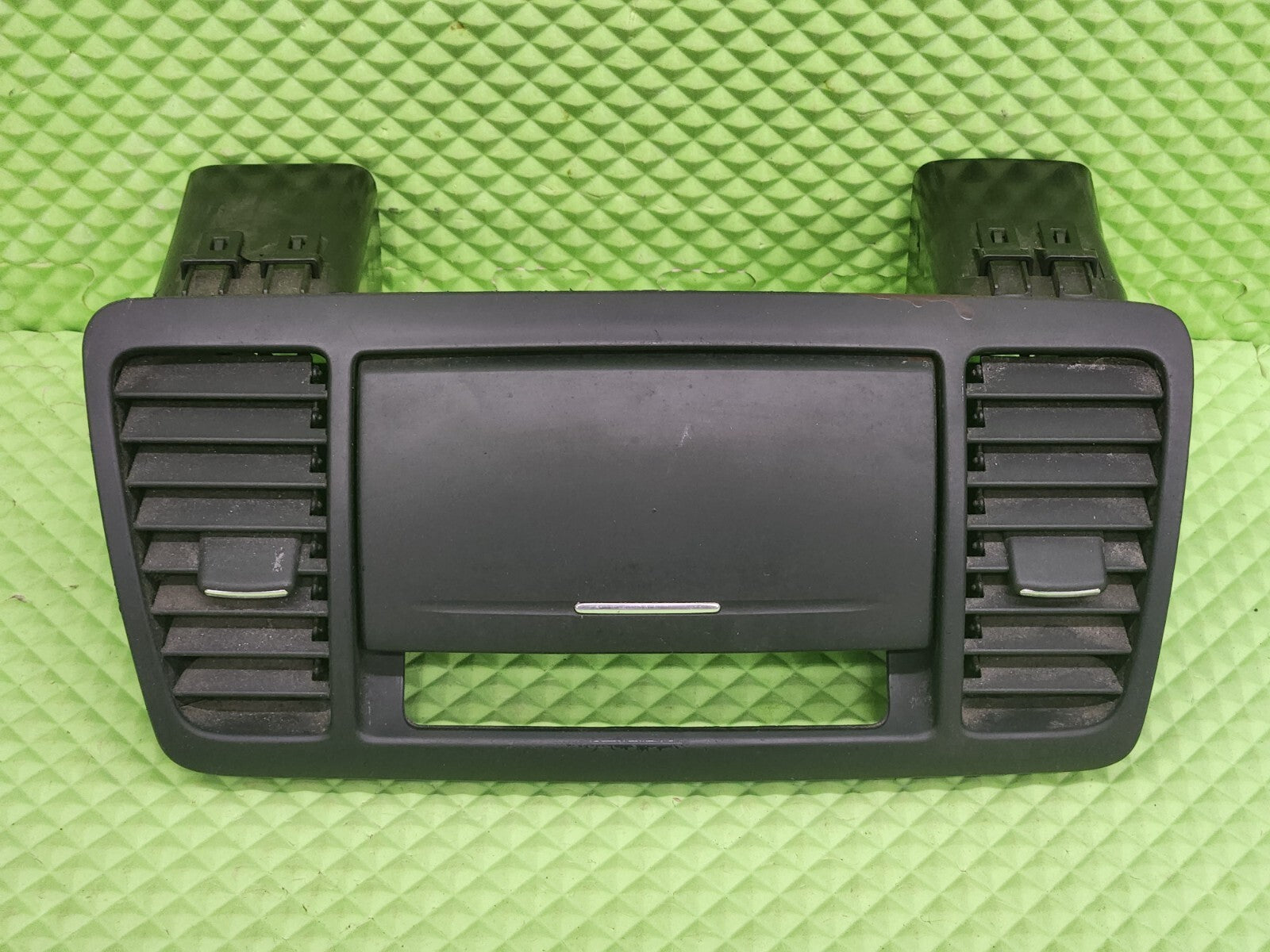 05-09 Subaru Legacy Outback Center Dash Trim Bezel Vents Clock Storage OEM B31