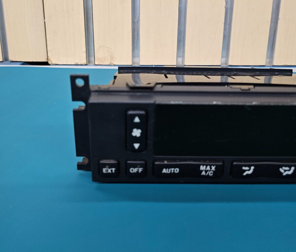 98-02 Lincoln Continental Dash AC Heater Climate Temperature Control Conditioner
