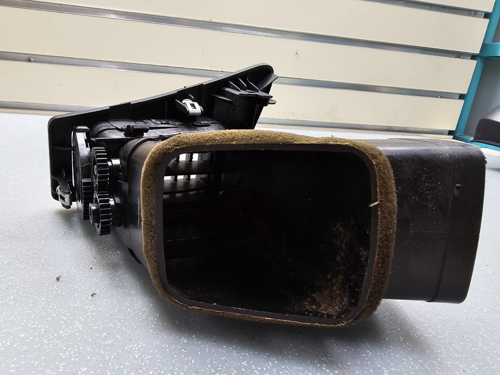 🔥94-99 TOYOTA CELICA DASH AC  VENT LEFT DRIVER SIDE BLACK