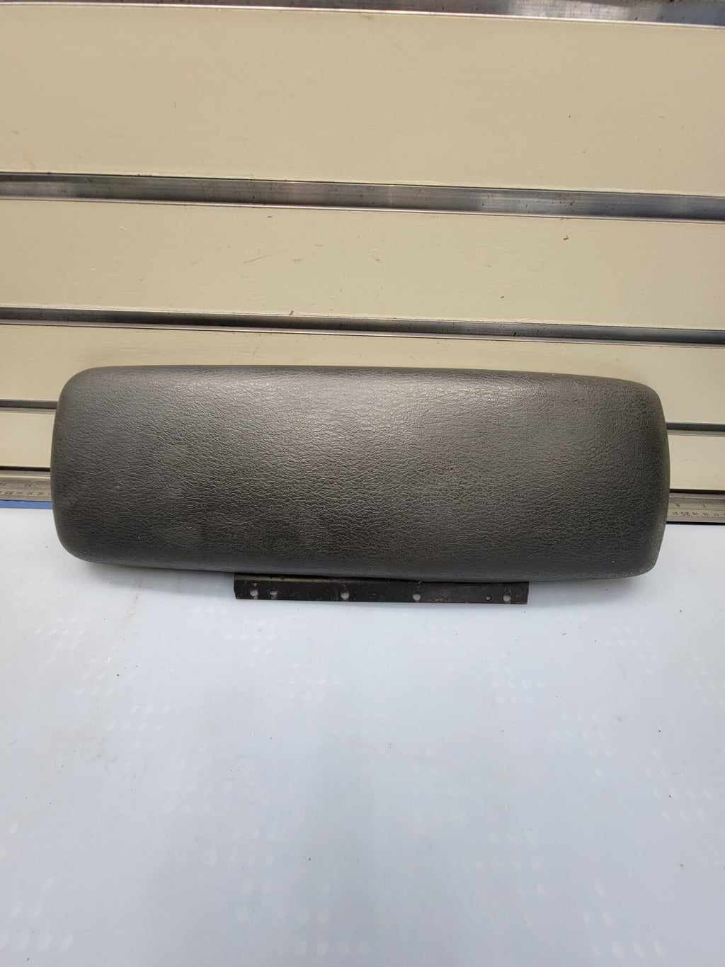 🔥2001-2007 Dodge Dakota/ Durango Center Console Lid Bracket Armrest Black