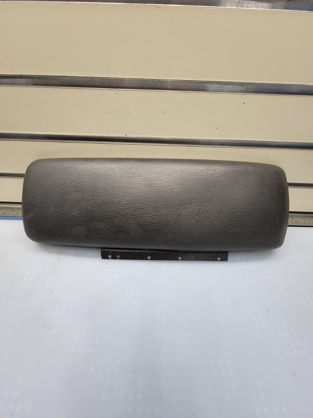🔥2001-2007 Dodge Dakota/ Durango Center Console Lid Bracket Armrest Black