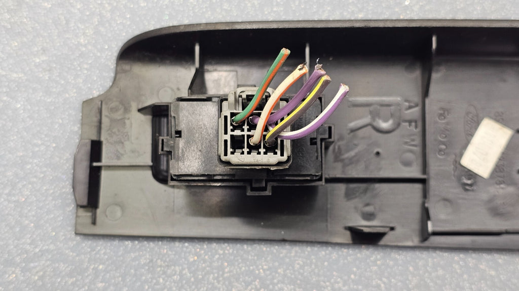 08-12 Escape Focus Front Right Passenger Door Power Window Switch Assembly Black