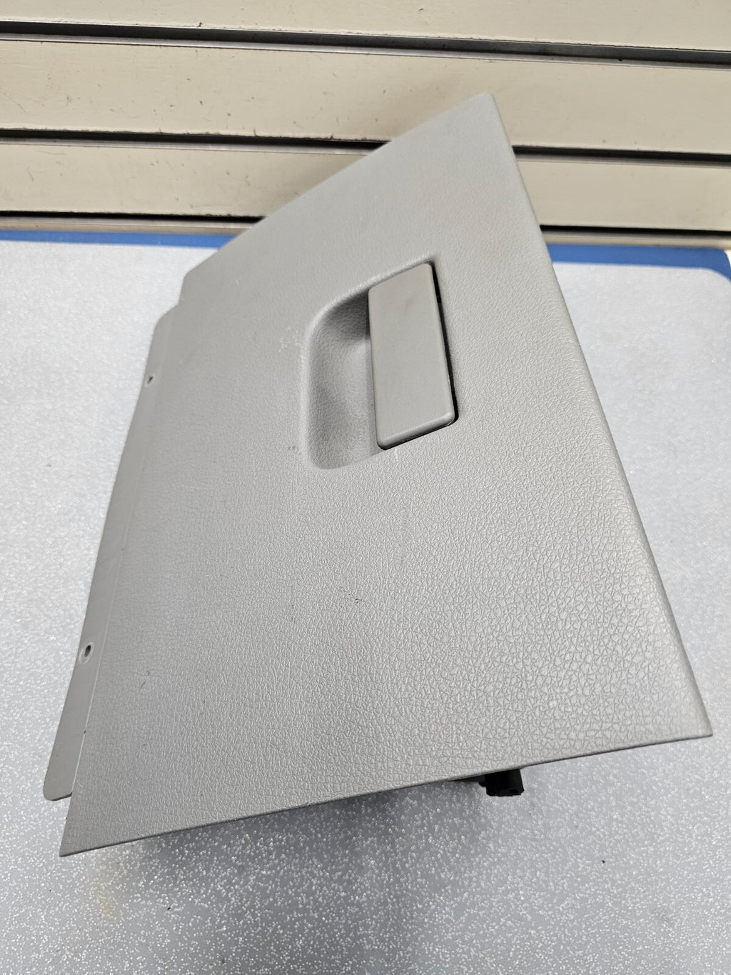 🔥04-08 Ford F-150 Dash GLOVE BOX Storage Compartment Door Assembly Gray G7
