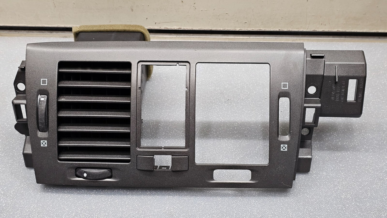 🔥06-11 Cadillac DTS Dash Center Air Vent Heater Bezel Conditioning GRAY OEM
