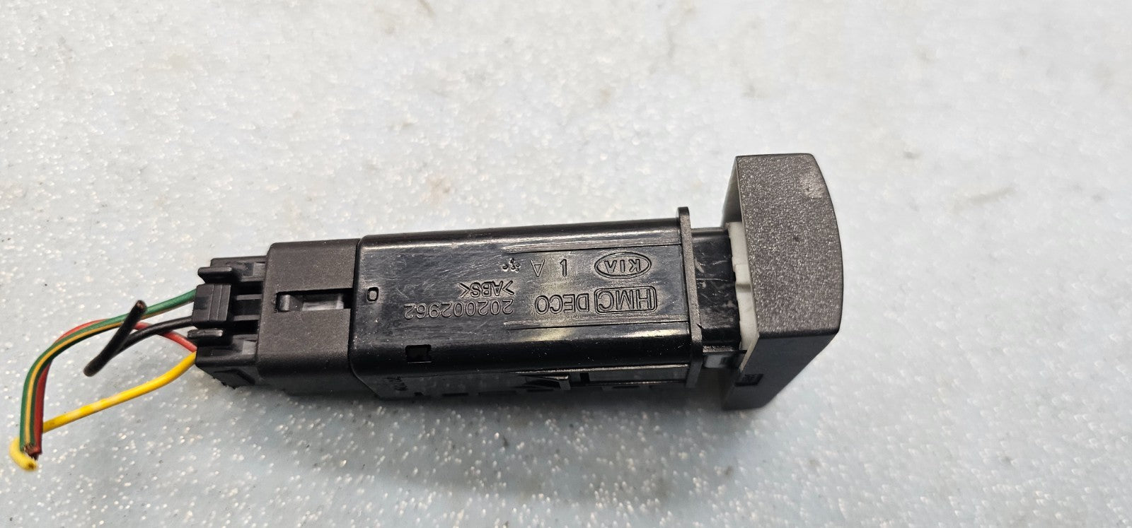 🔥04-12 Spectra Santa Fe Rear Windshield Defrost Control Switch Assembly Black