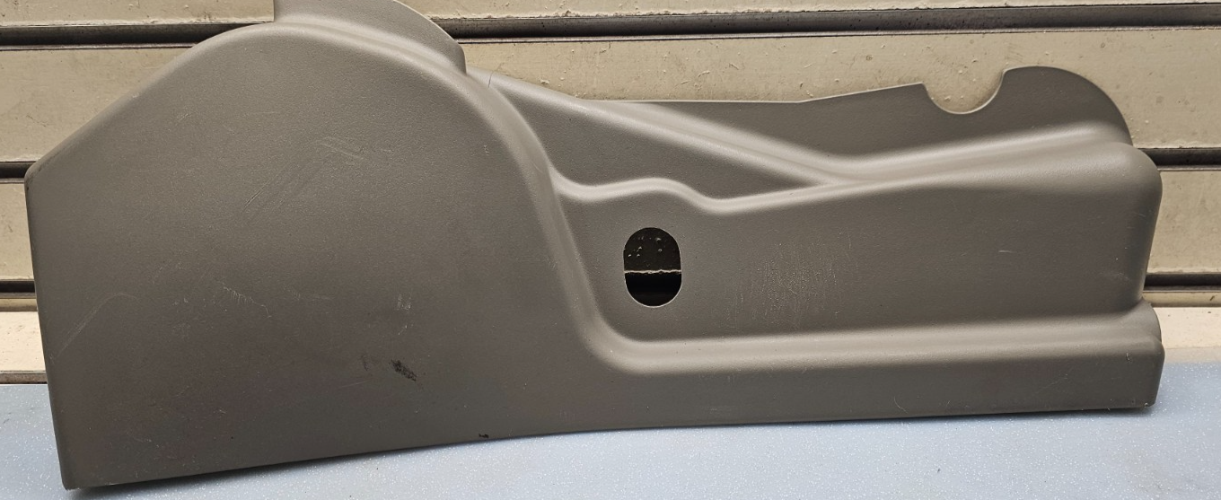 🔥03-07 Silverado Sierra Front RIGHT Passenger Seat Track Cover Trim Bezel GRAY