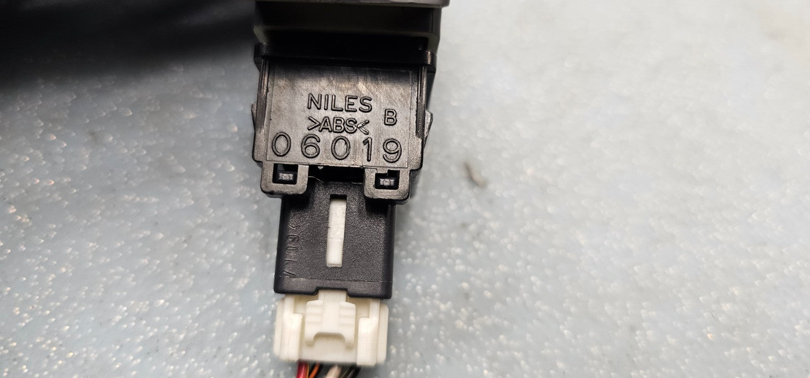 🔥12-15 Kia Rio Hazard Warning Light Control Switch Button Assembly Black