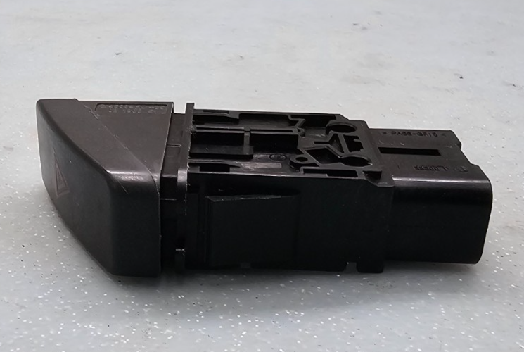 🔥01-03 MAZDA PROTEGE PROTEGE5 HAZARD EMERGENCY FLASHER 4WAY SWITCH BUTTON