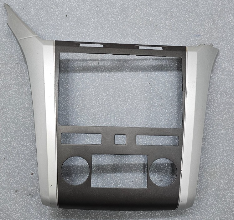 🔥09-12 Chevrolet Traverse Center Dash Radio Climate Control Cover Bezel silver