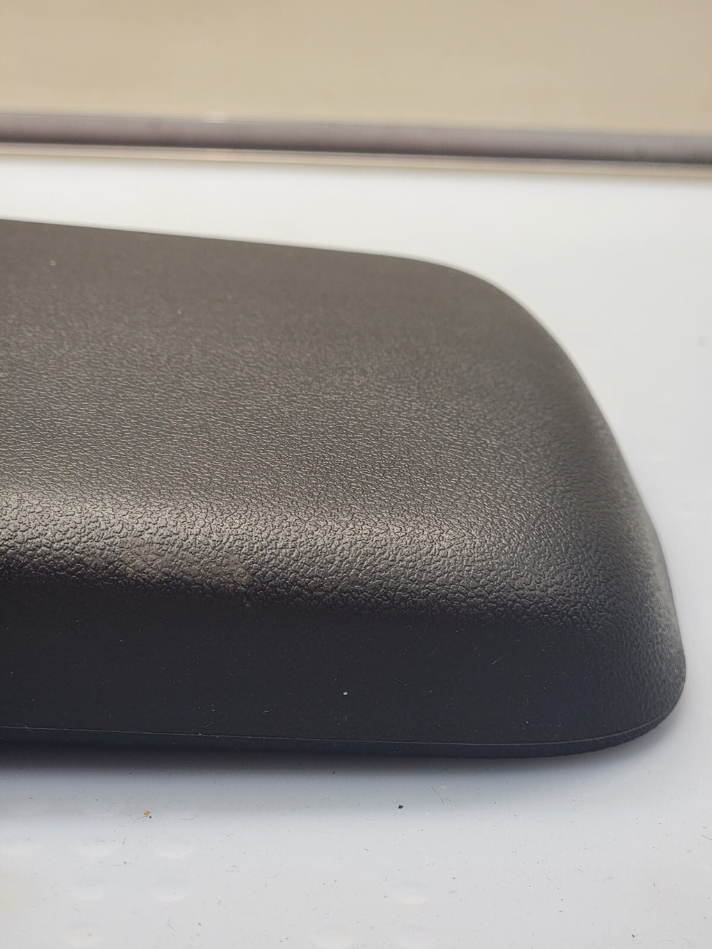 🔥2005-2010 Pontiac G6 Center Console Lid Arm Rest Pad OEM Black