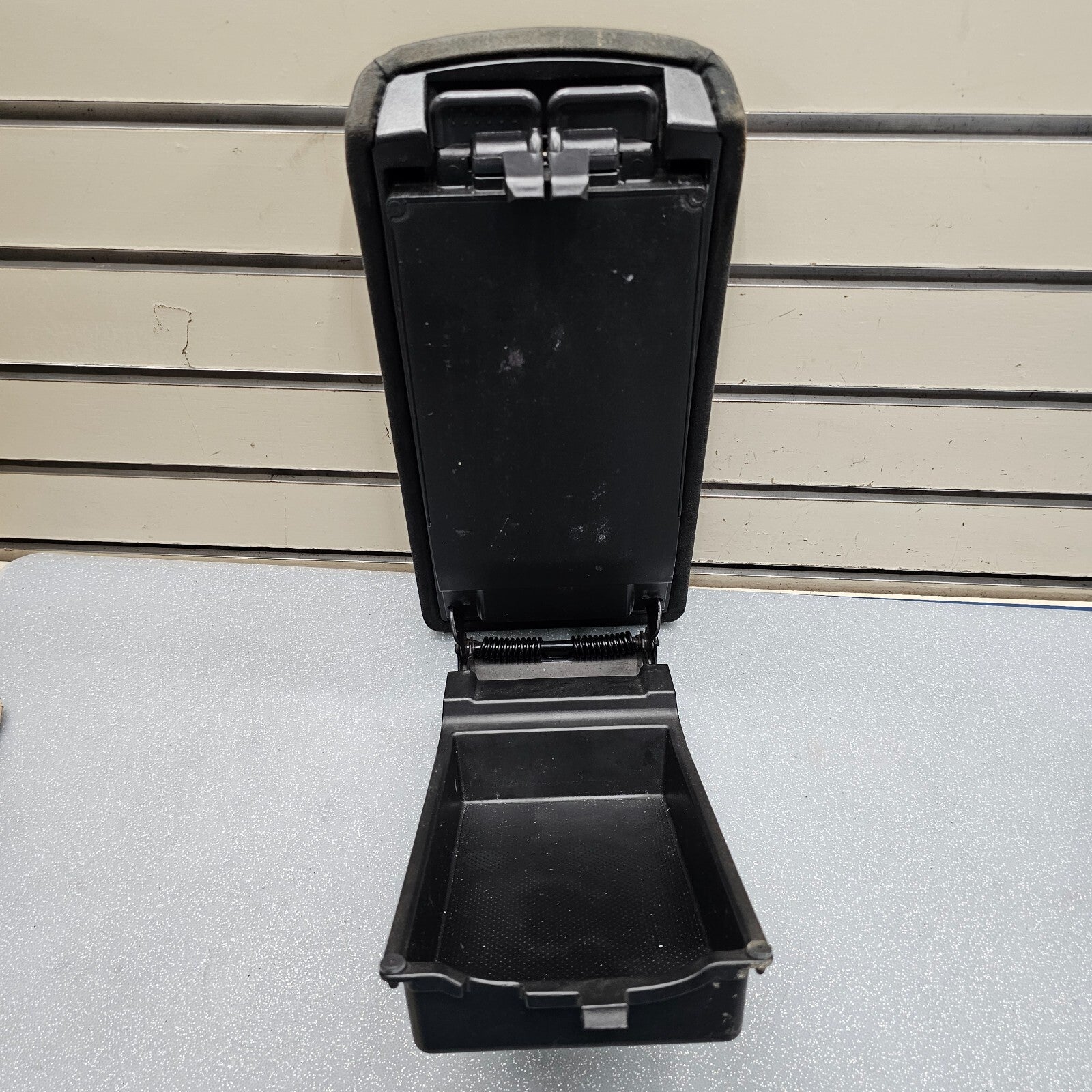 07-12 Nissan Altima Center Console Lid Arm Rest Top Leather Cover Assembly Black