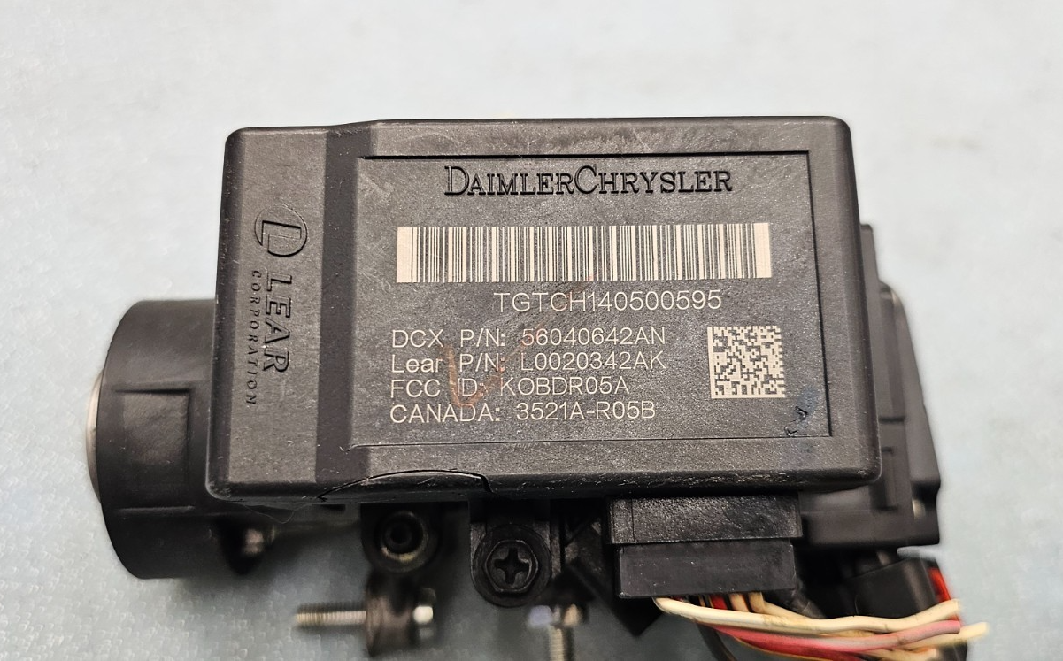 🔥06-07 CHRYSLER 300 CHARGER MAGNUM IGNITION LOCK CYLINDER ASSEMBLY HOUSING