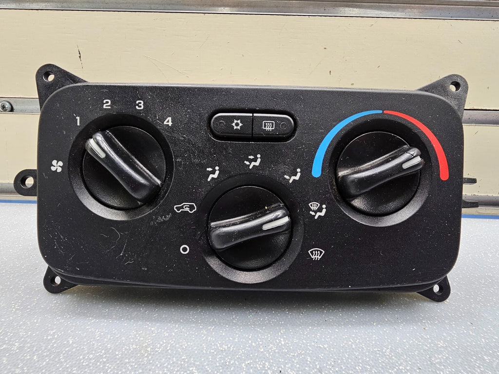 🔥04-07 Jeep Liberty DASH AC Heater Temperature CLIMATE CONTROL AIR Conditioner