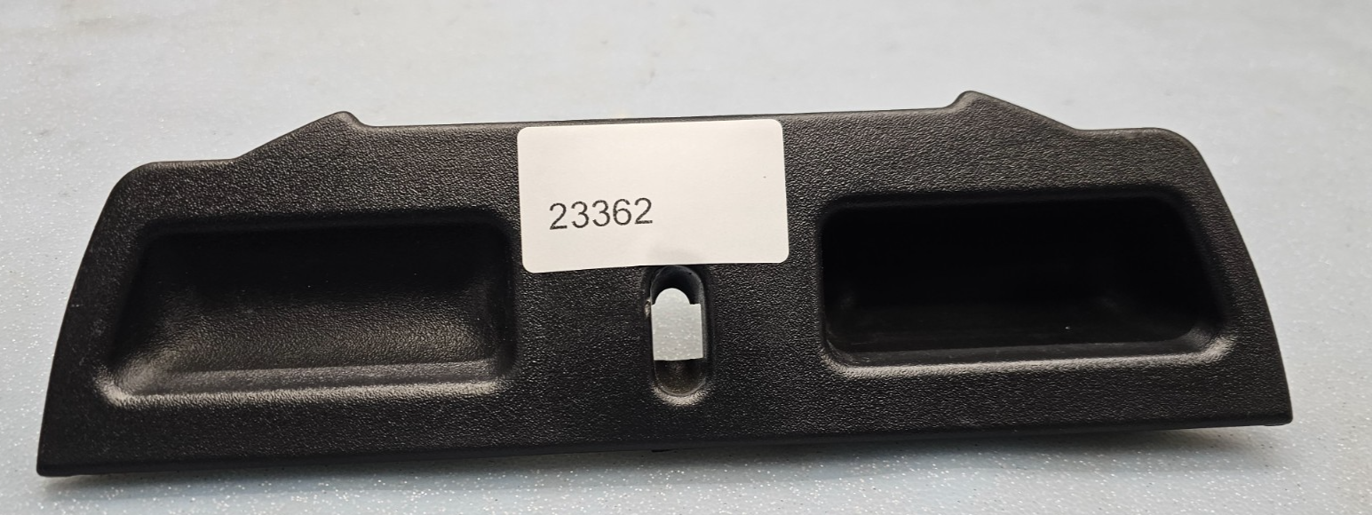 95-06 Silverado Sierra C/K 1500 2500 Center Console Jump Seat Lid Latch Assembly