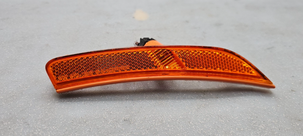 🔥2017-2025  PACIFICA Voyager Driver Side Marker Lamp ORANGE