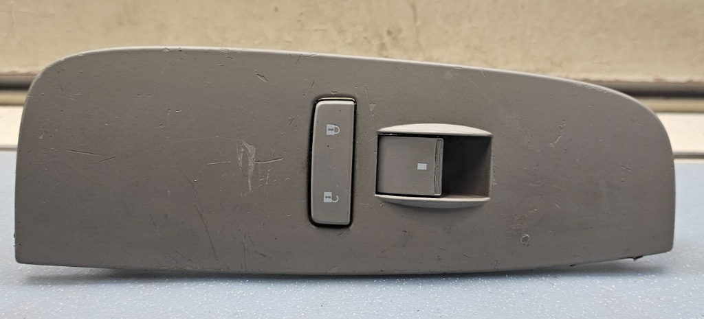 🔥06-11 CADILLAC DTS FRONT RIGHT PASSENGER WINDOW POWER SWITCH ASSEMBLY GRAY