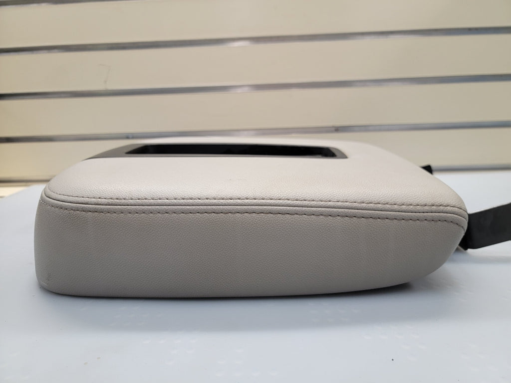 🔥07-13 Chevy Tahoe, Suburban, Yukon Leather Console Lid Armrest Cover TAN JS5