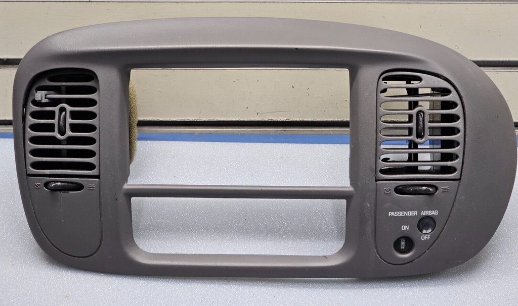 🔥97-03 Ford F150 Center Dash Radio Climate Trim Stereo BEZEL Panel Line GRAY