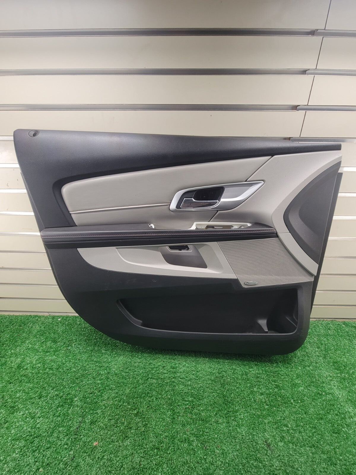 🔥2010-2017 CHEVROLET EQUINOX FRONT DOOR PANEL LEFT DRIVER Black/Gray