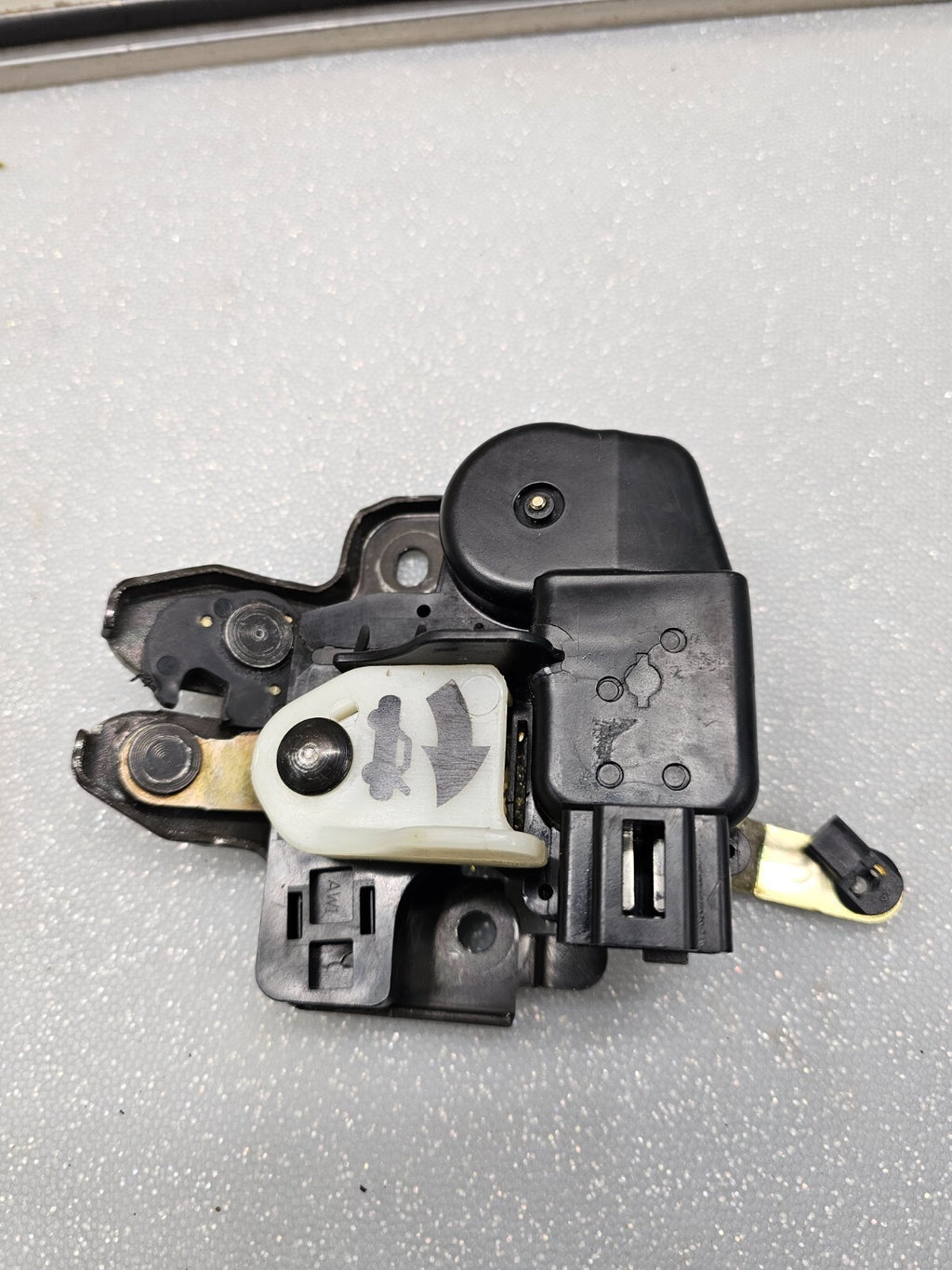 🔥2002-2006 Nissan Altima Trunk Latch Lid Lock Actuator Release OEM