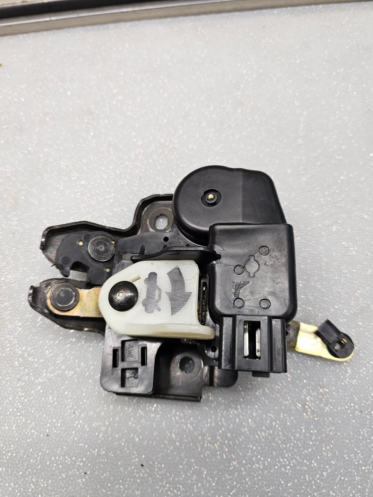 🔥2002-2006 Nissan Altima Trunk Latch Lid Lock Actuator Release OEM