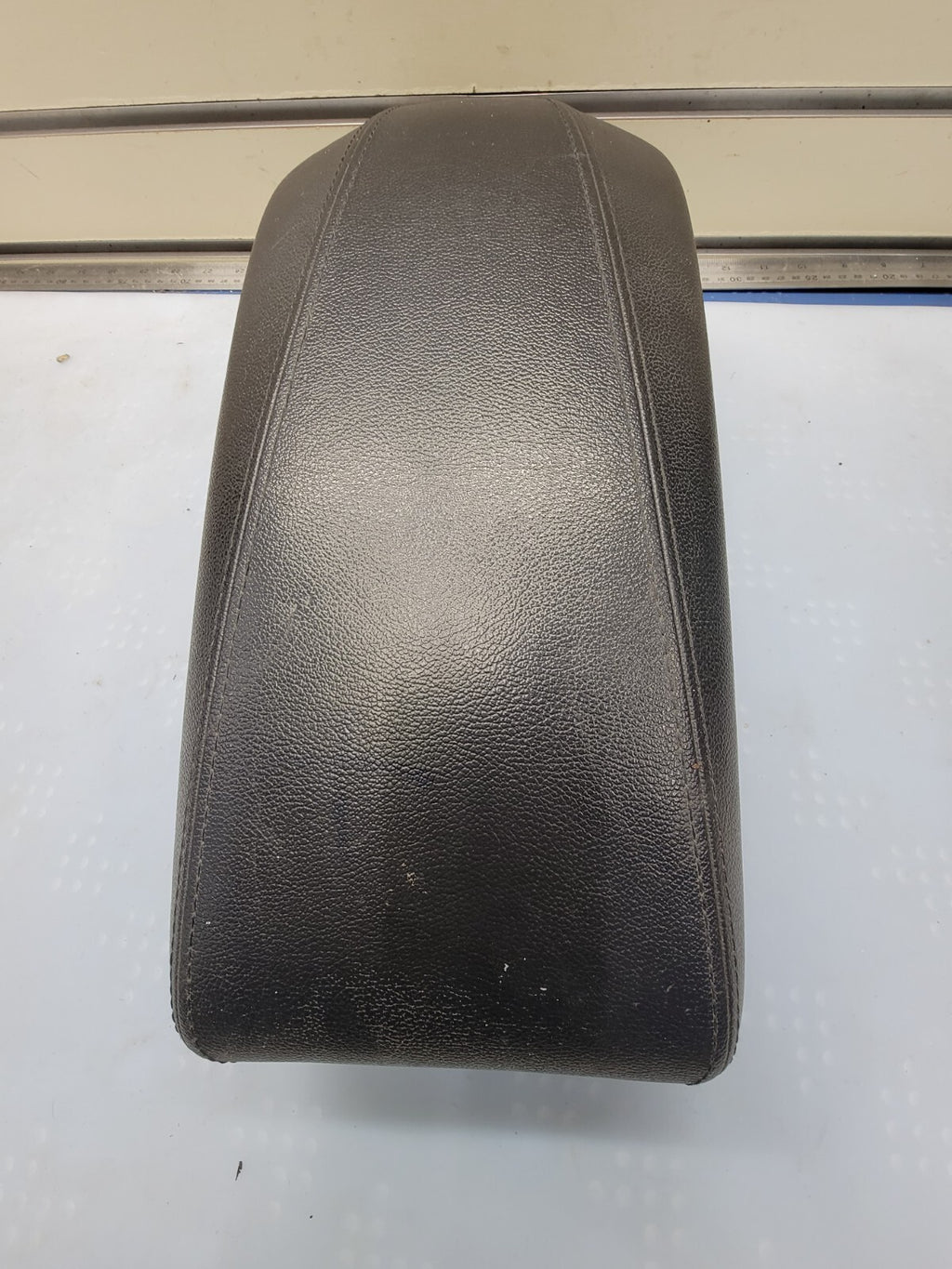 🔥11-14 HYUNDAI SONATA CENTER CONSOLE ARM REST ARMREST LID COVER TOP BLACK OEM