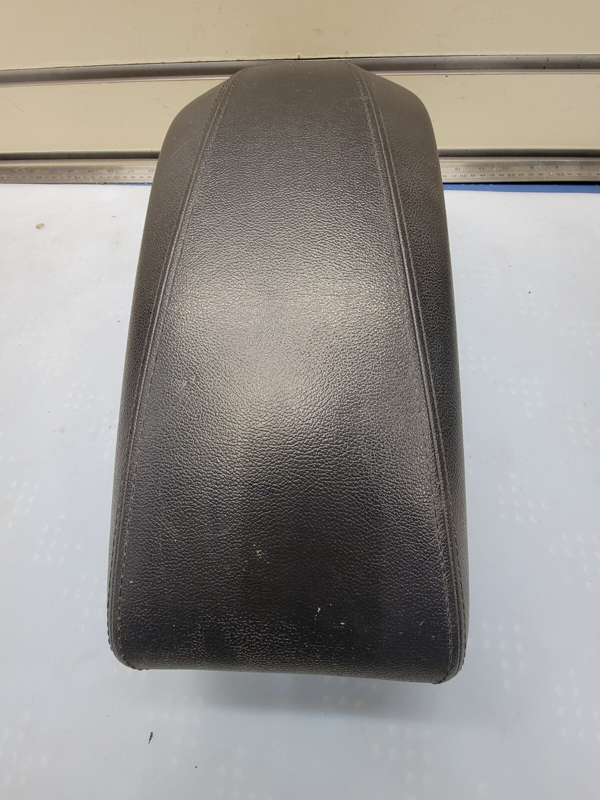 🔥11-14 HYUNDAI SONATA CENTER CONSOLE ARM REST ARMREST LID COVER TOP BLACK OEM