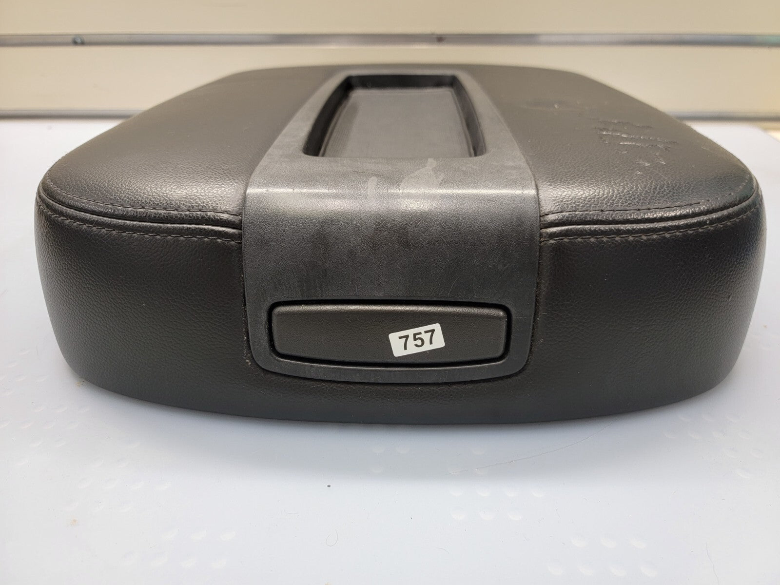🔥07-13 Chevy Tahoe, Suburban, Yukon Leather Console Lid Armrest Cover BLACK JS5