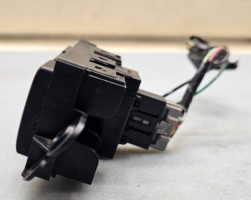 🔥04-11 NISSAN TITAN ARMADA DASH TOW MODE POWER SWITCH BUTTON ASSEMBLY BLACK OEM