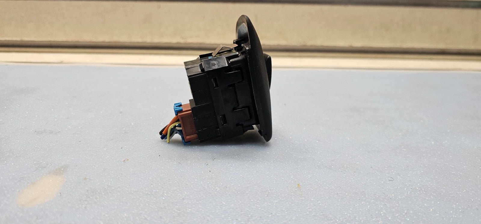 🔥03-06 Silverado Tahoe Suburban Yukon Sierra Left Rear Window Door Switch Black