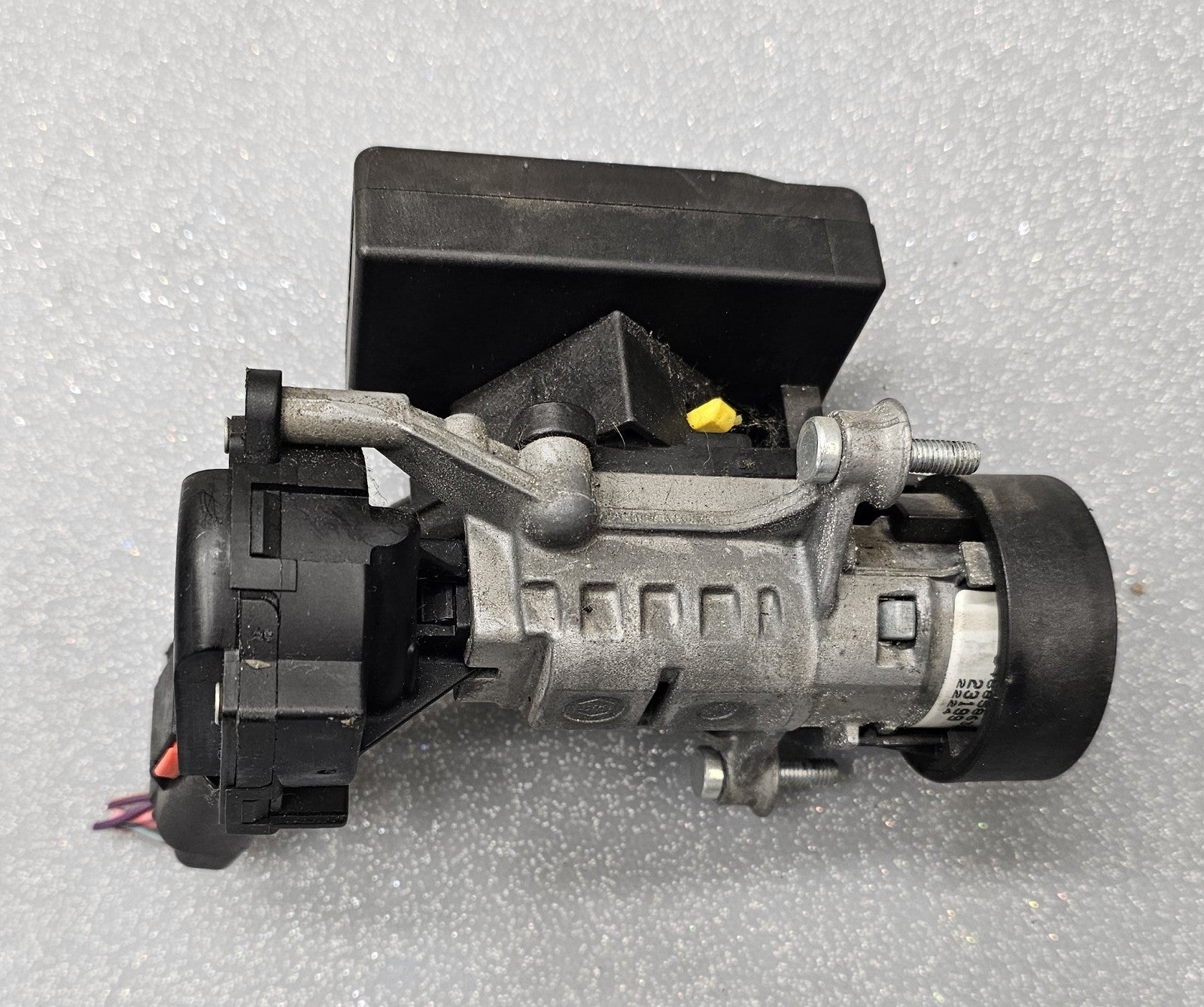 🔥04-08 CHRY PACIFICA/300/CHARGER IGNITION LOCK CYLINDER ASSEMBLY HOUSING NO KEY