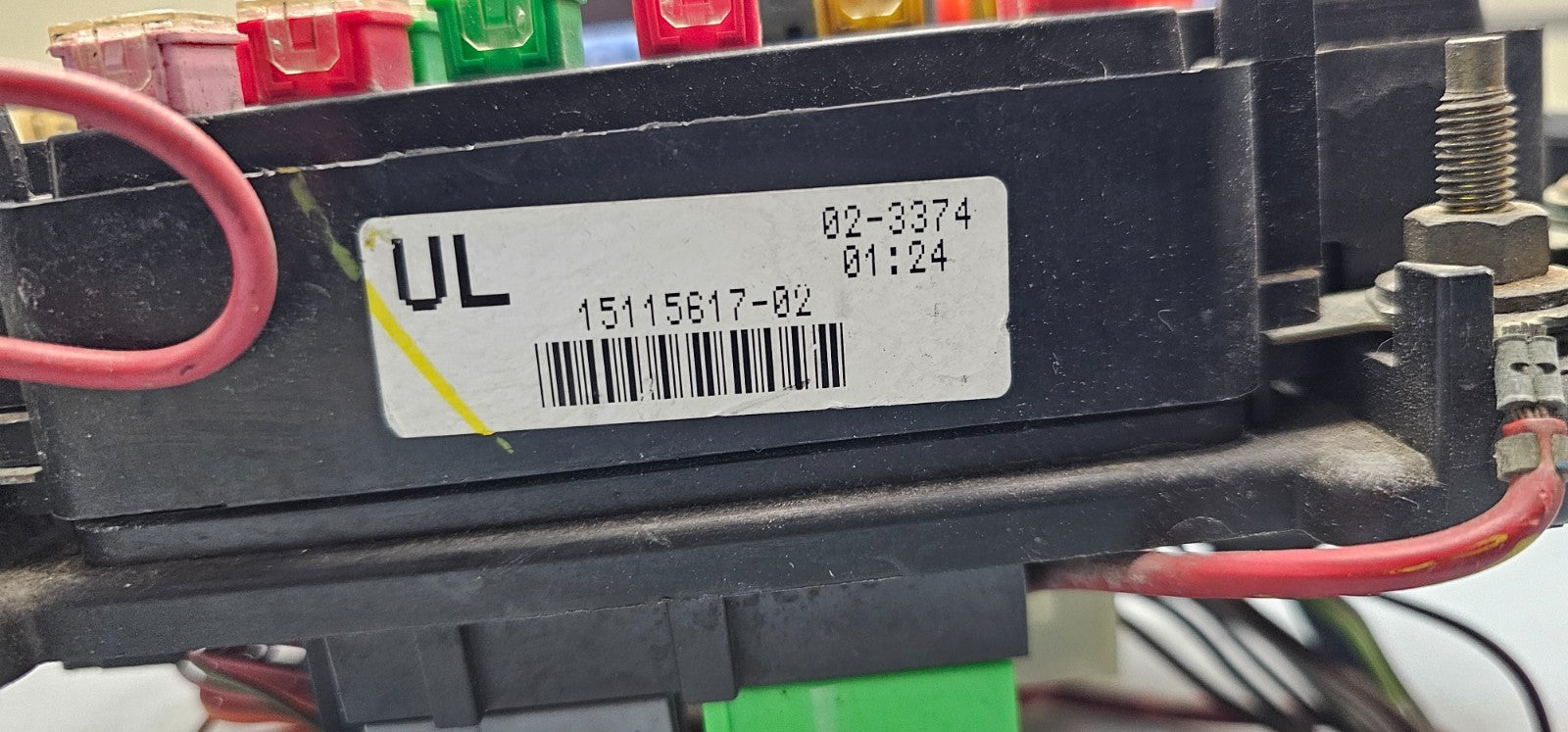 🔥03-06 Tahoe Yukon Engine Electrical Power Fuse Relay Junction Box Assembly