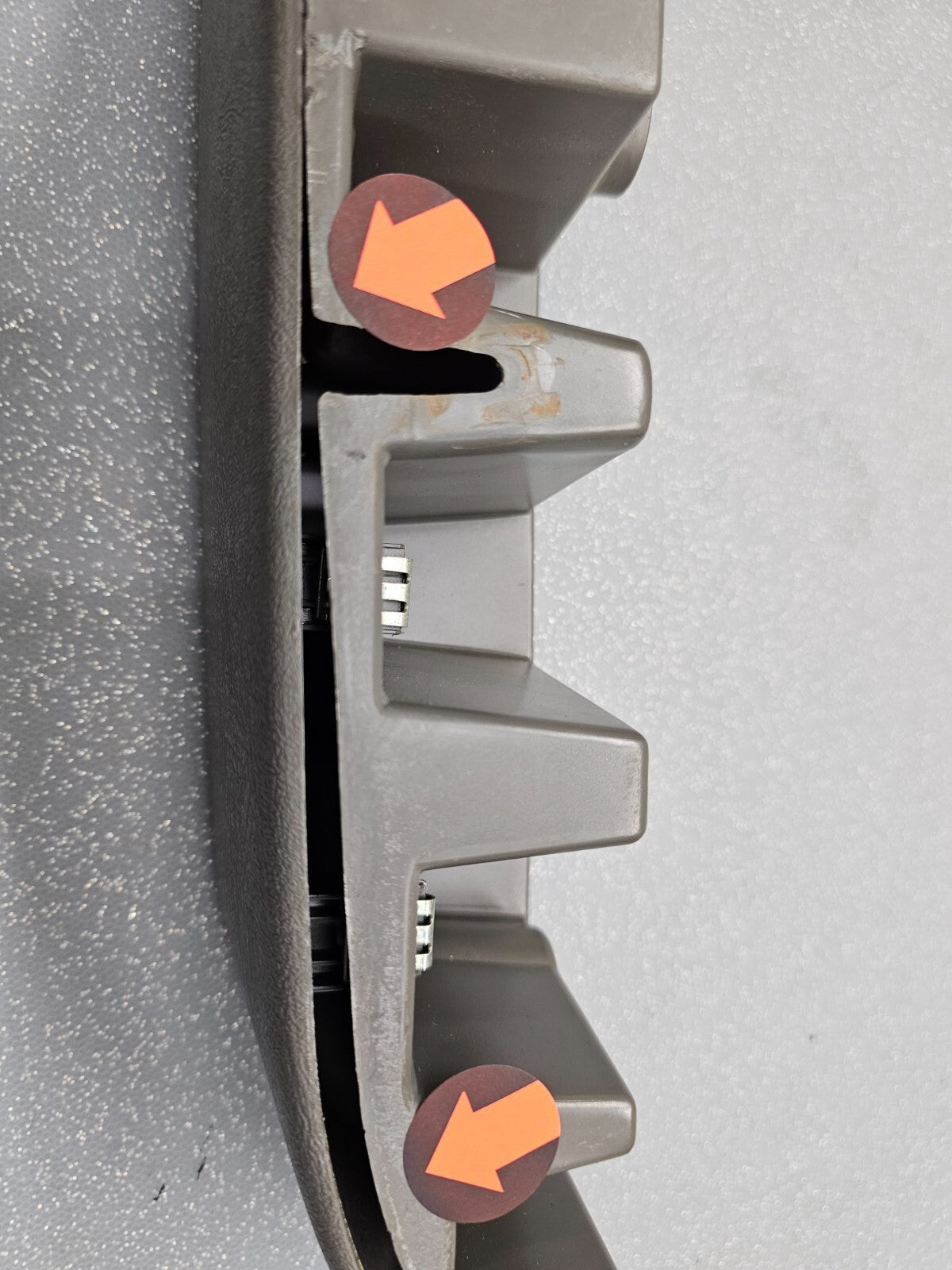 🔥03-18 Express Savana Inside Left Driver Pull Door Panel Handle Armrest DK Gray