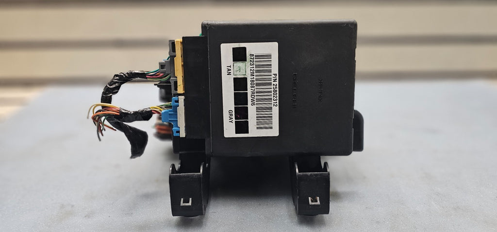 🔥05-09 Rainier Chevy Trailblazer Envoy Fuse Box Junction Body Control Module