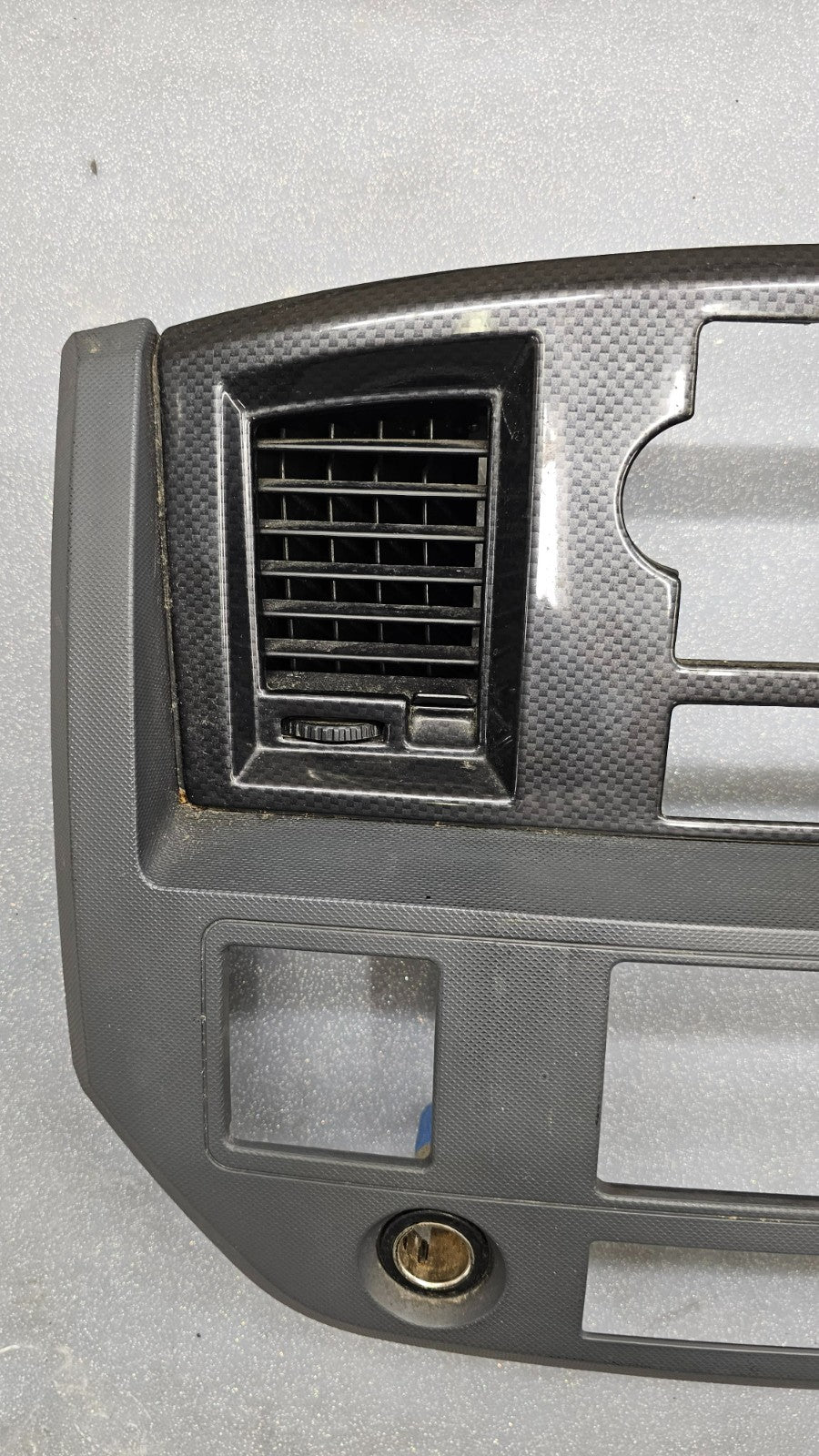 🔥06-08 Dodge RAM Dash RADIO Stereo Bezel Climate Trim Panel Silver/Grey B11