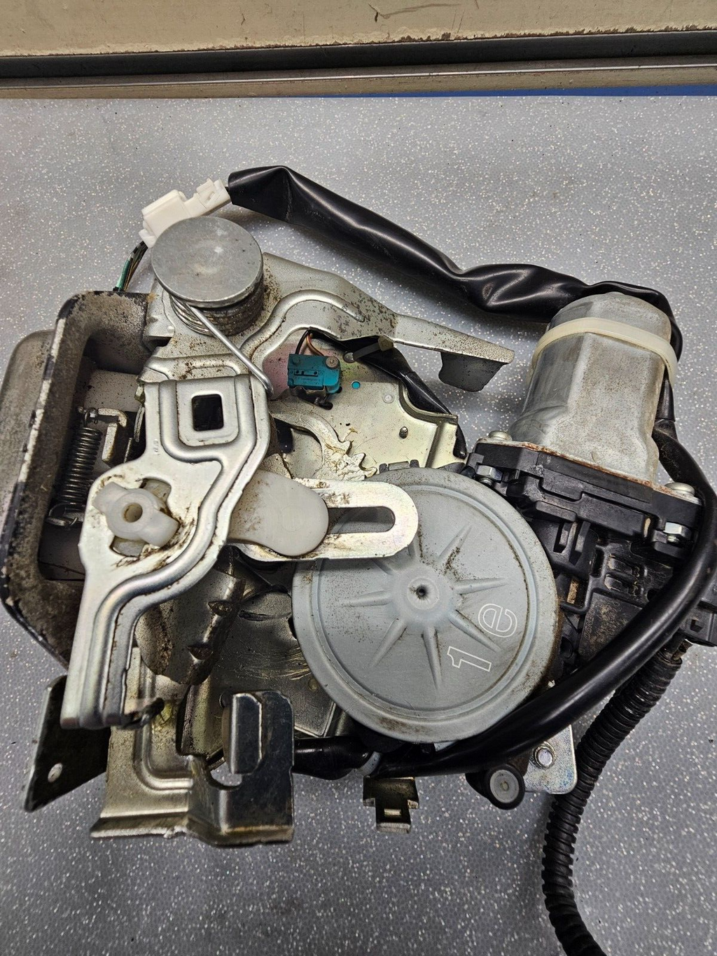 🔥05-17 Honda Odyssey Pilot Acura MDX Power Trunk Liftgate Lock Latch Actuator