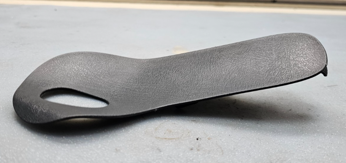 03-06 SILVERADO SIERRA TAHOE LEFT FRONT INTERIOR DOOR PANEL HANDLE COVER PEWTER