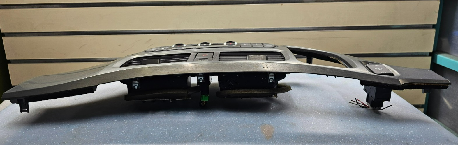 🔥05-10 Honda Odyssey Center Dash Radio Climate Control Bezel Trim Panel Silver