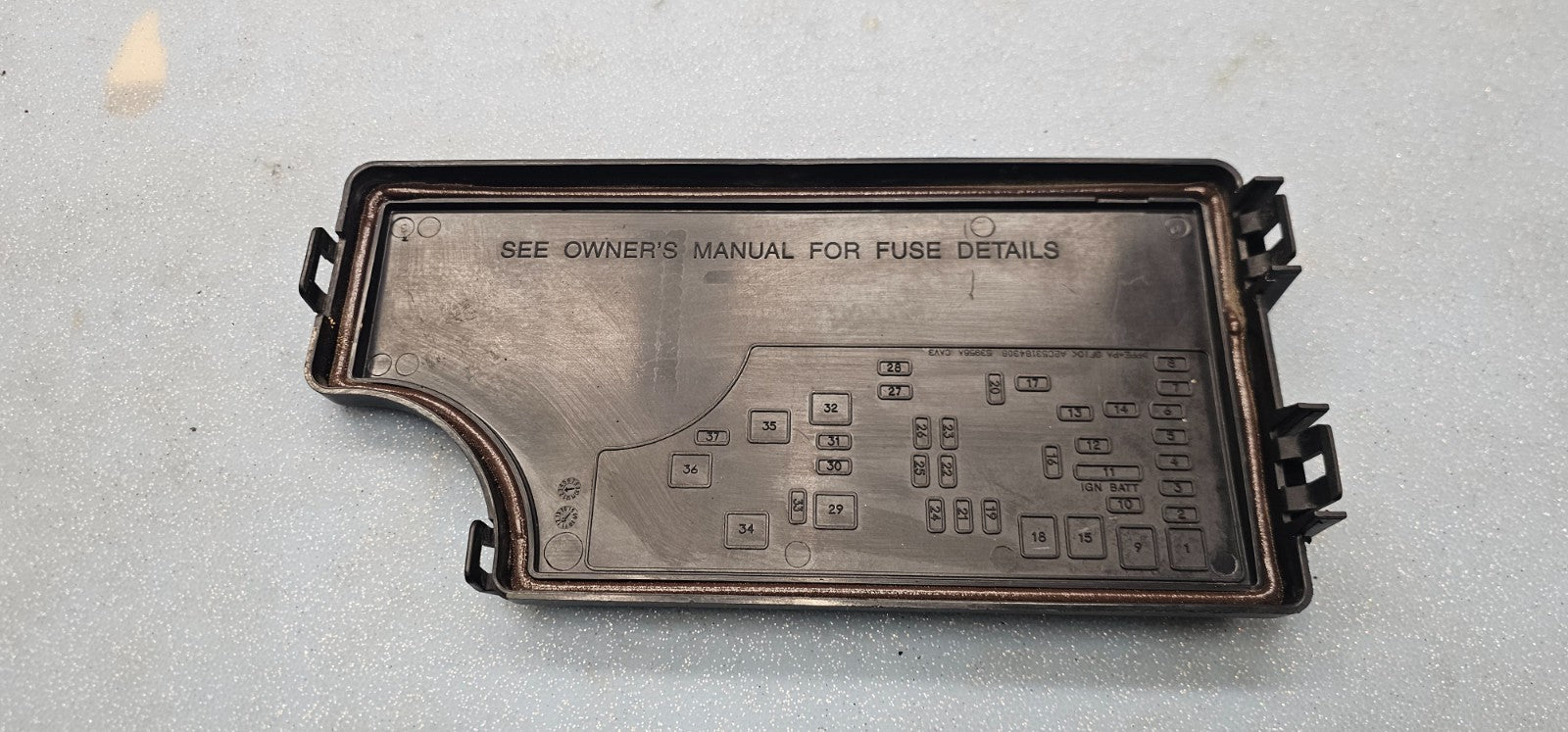 04-16 AVENGER SEBRING JEEP PATRIOT CALIBER Front Relay Engine Fuse Box Cover Lid