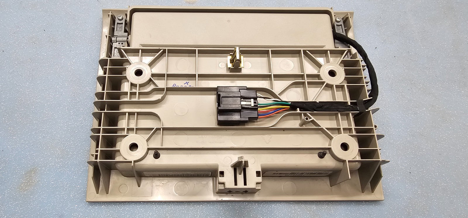 🔥07-14 Silverado Sierra Roof Overhead Entertainment System Screen Display Tan