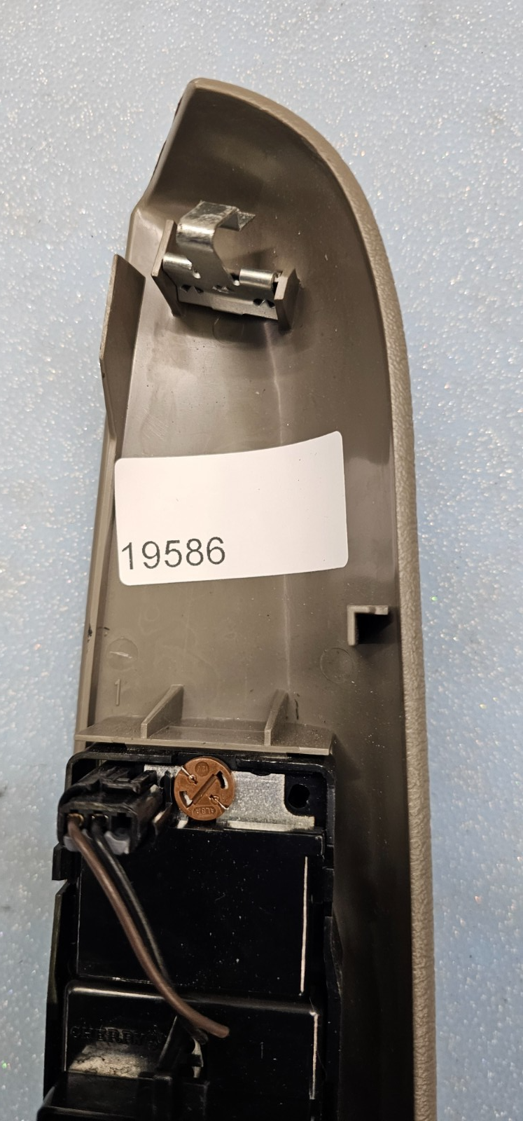 🔥98-05 Blazer S10 Front Right Passenger Power Window Switch Assembly DK TAN