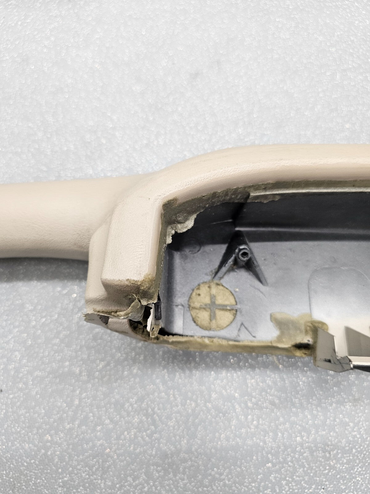🔥99-06 Chevrolet GMC Silverado Tahoe Rear Right Door Armrest Handle LightTan H3