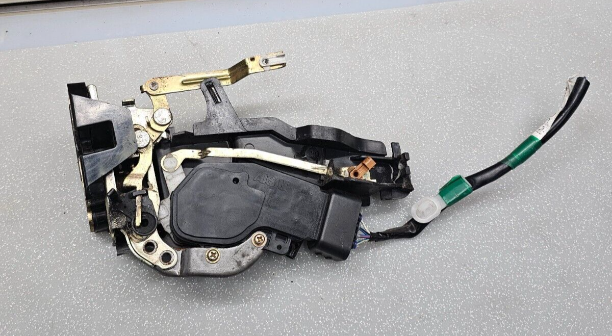 🔥97-01 Toyota Camry Rear Driver Power Door Lock Actuator Latch Assembly