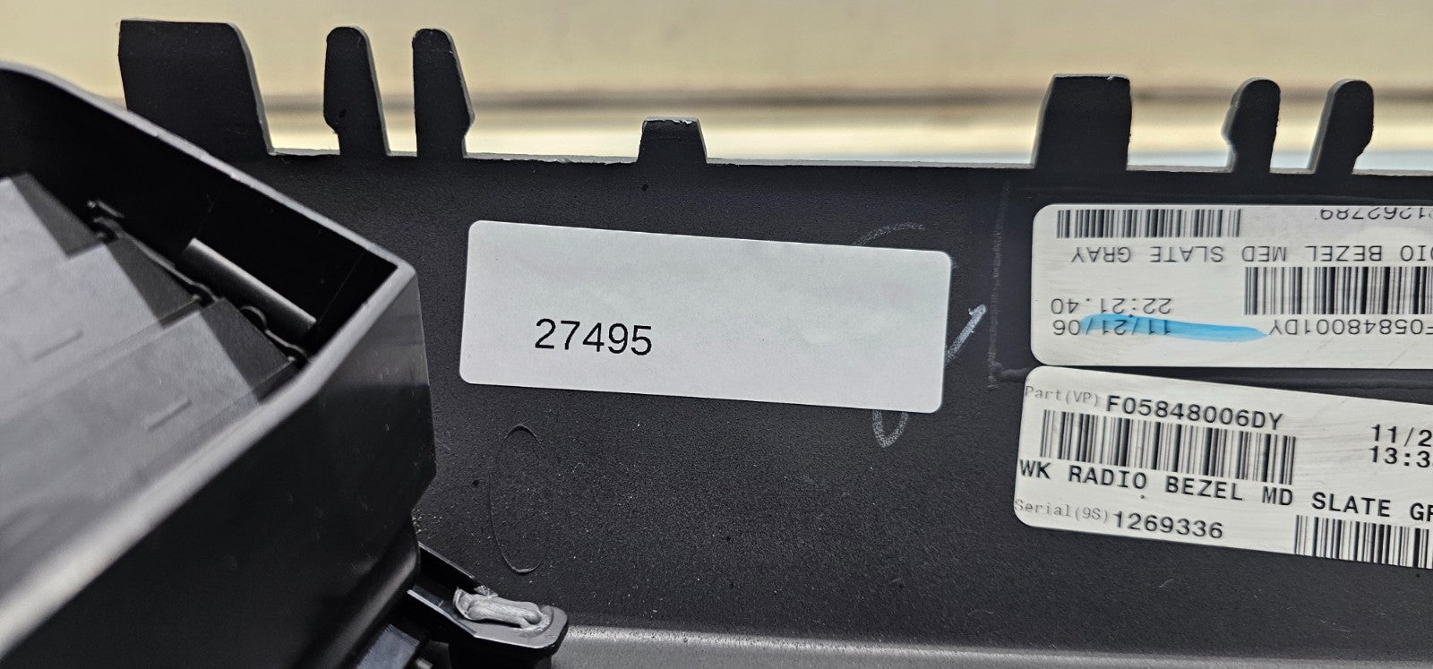 🔥05-07 Jeep Grand Cherokee Dash AM FM RADIO STERE0 TRIM BEZEL PANEL Gray B30