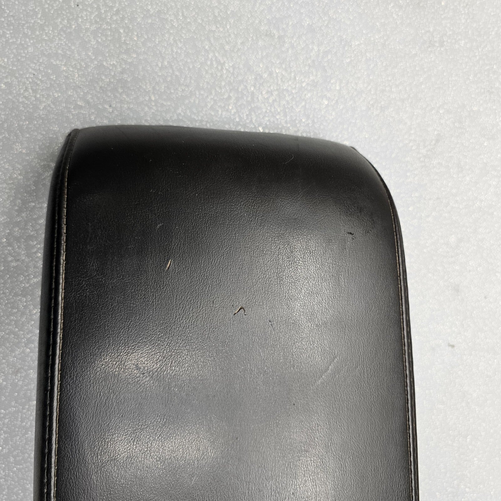 🔥03-08 Infiniti G35 Sedan Center Console Leather Lid Armrest Assembly OEM Black